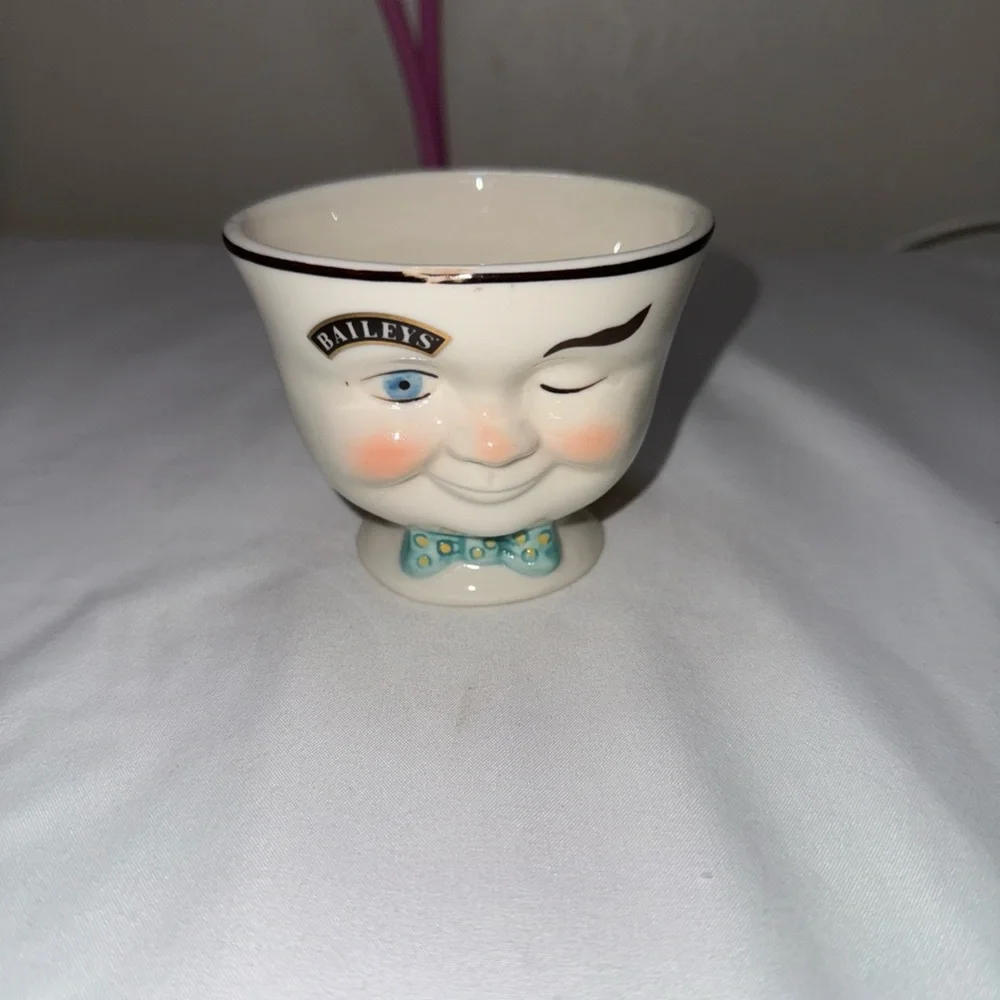 Bailey's Irish Cream Winking Face • Yum Sugar Bowl • 1996 - Picture 1 of 5